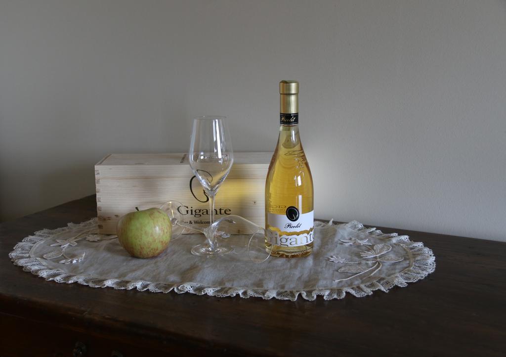 Gigante Wine & Welcome Corno di Rosazzo Ngoại thất bức ảnh